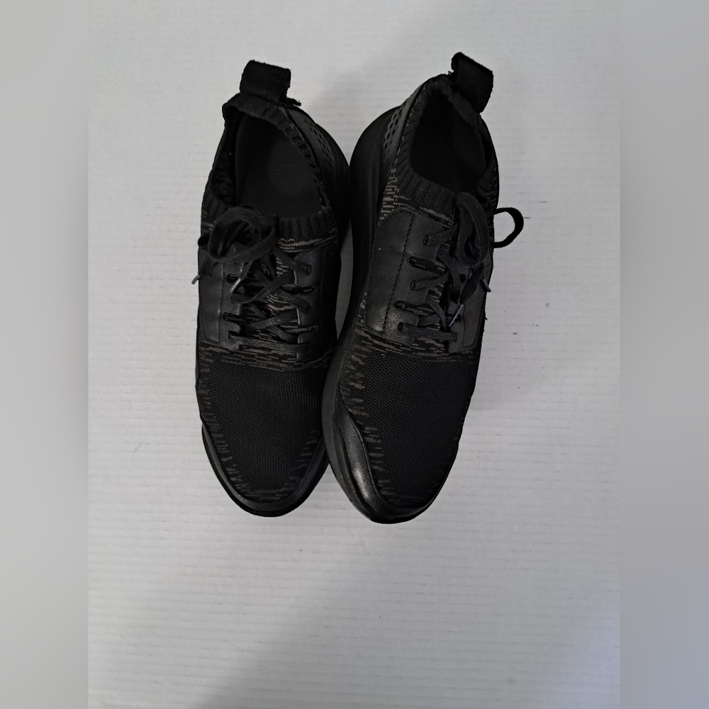 Mozo City Runner Running Shoes Men's Sneakers Size 9.5 US